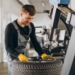 Шиномонтаж на Рекордній