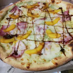 IQ pizza — Київ