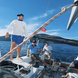Школа яхтингу Yacht Travel