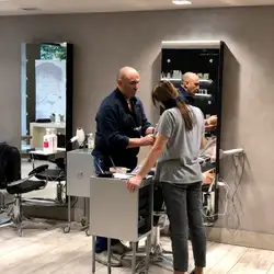 Vova Urman Salon
