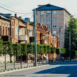 Професійний догляд за нігтями