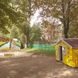 Дошкільний навчальний заклад (ясла садок) № 195 "Перлинка"