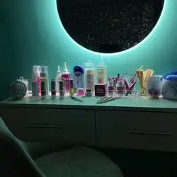 TIFFANY beauty salon