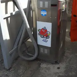 Мийка та шиномонтаж