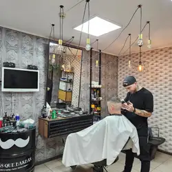BARBERSHOP GRIZLLI — Київ