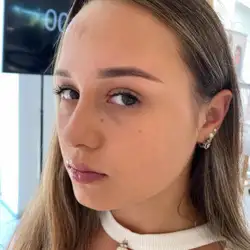 Юлія Власова