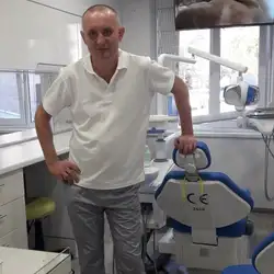 Лікар-стоматолог Валентин Шаповал — Запоріжжя