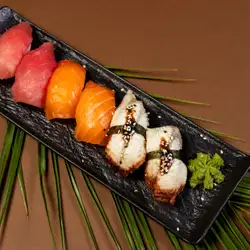 Pronto Pizza & Sushi Луцьк | Доставка піци до 29хв › Доставка суші в Луцьку