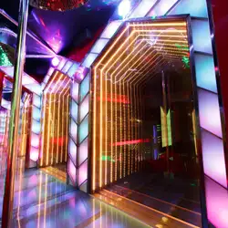 ONE HUNDRED KARAOKE LOUNGE — Київ
