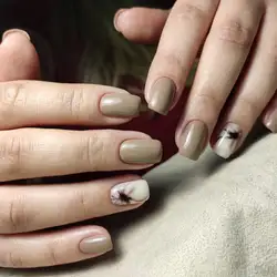 Selfie Nail Club — Харків