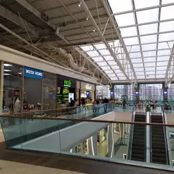 Market Plaza Ривер Молл