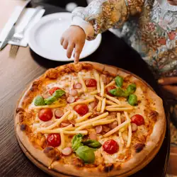 Піца на дровах