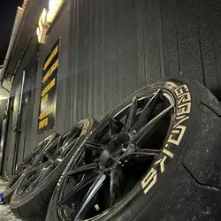 SuperWheels -  Сирецька