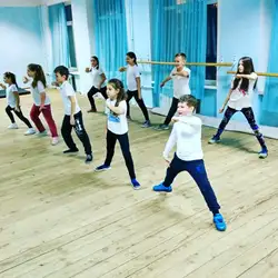 Освітньо-мистецький центр Шанс - Героїв Севастополя, 43