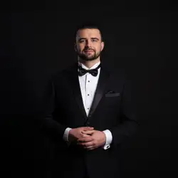 Пластичний хірург Олексій Журавель